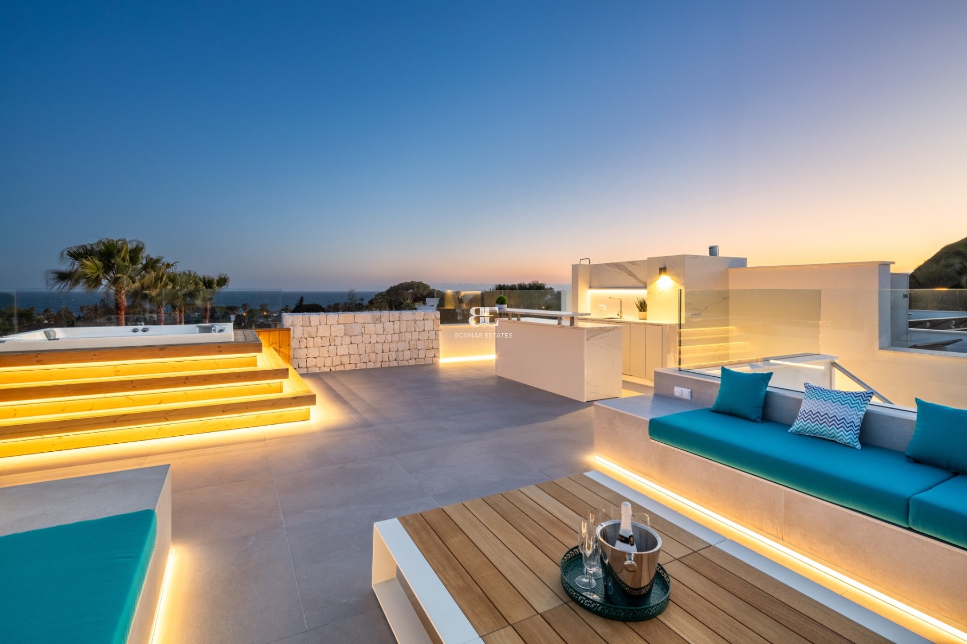 Wiederverkauf - Villa -
Marbella - East Marbella