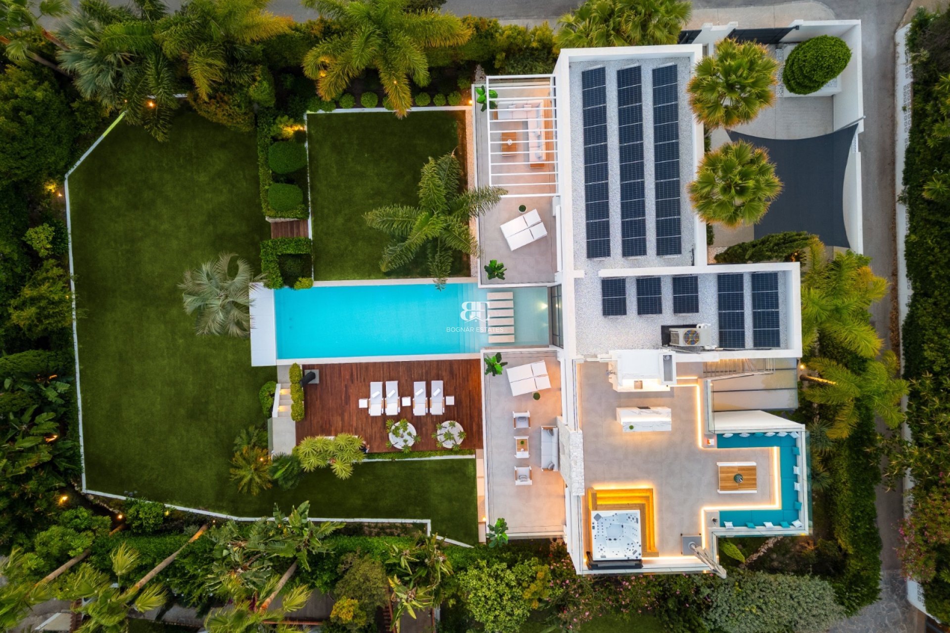 Wiederverkauf - Villa -
Marbella - East Marbella