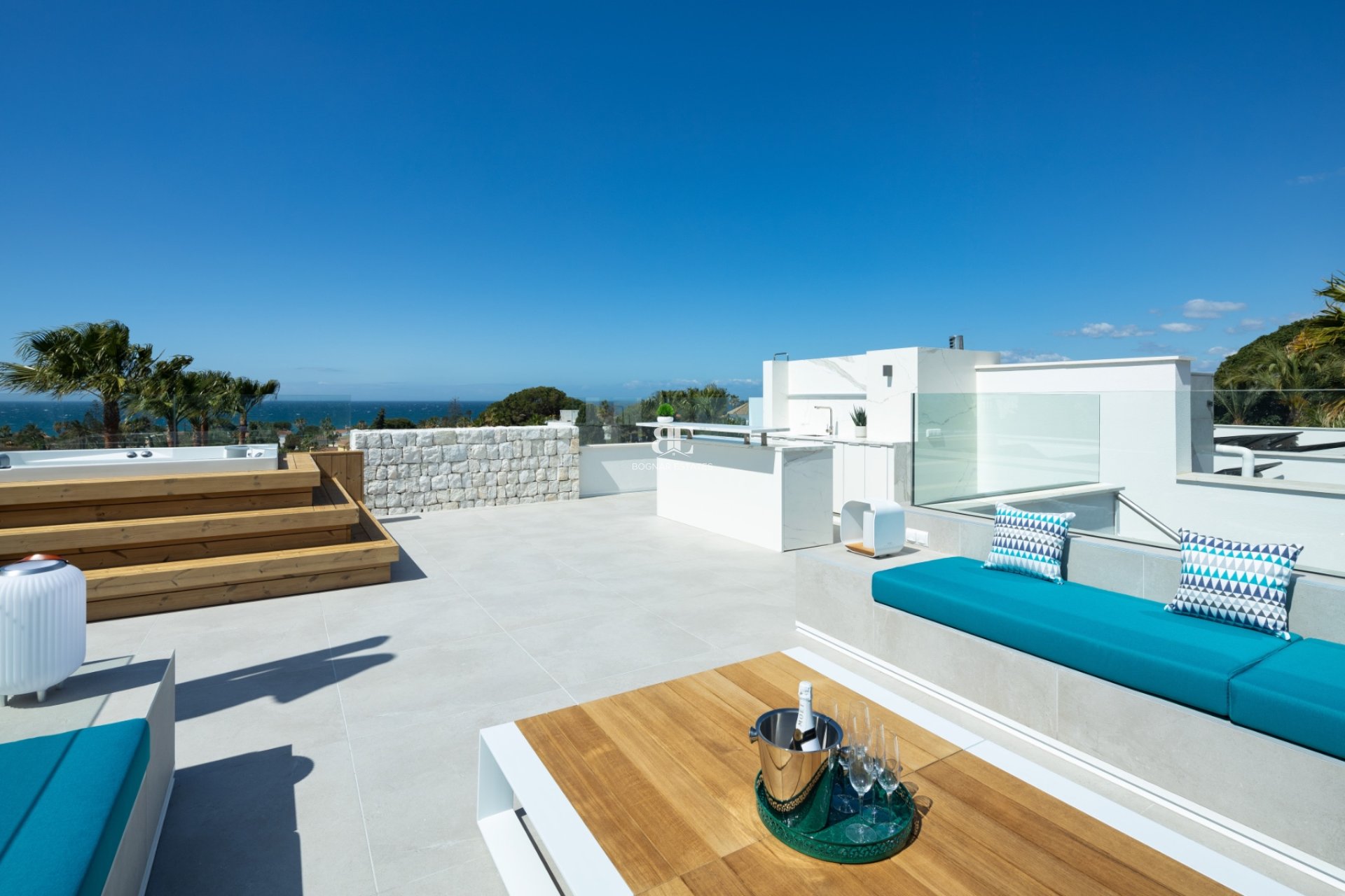 Wiederverkauf - Villa -
Marbella - East Marbella