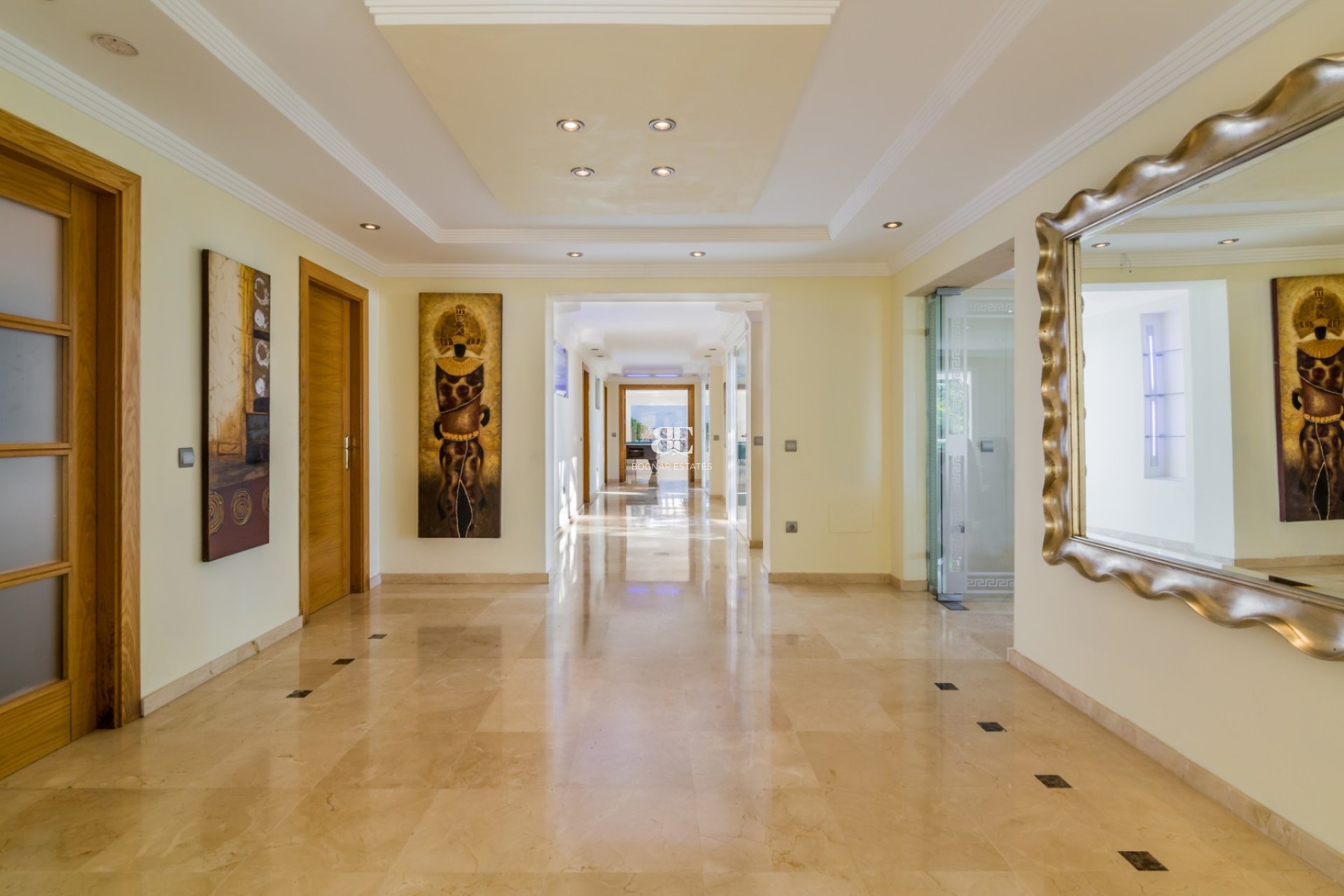 Wiederverkauf - Villa -
Marbella - Elviria