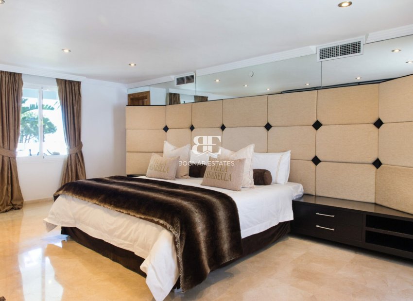 Wiederverkauf - Villa -
Marbella - Elviria