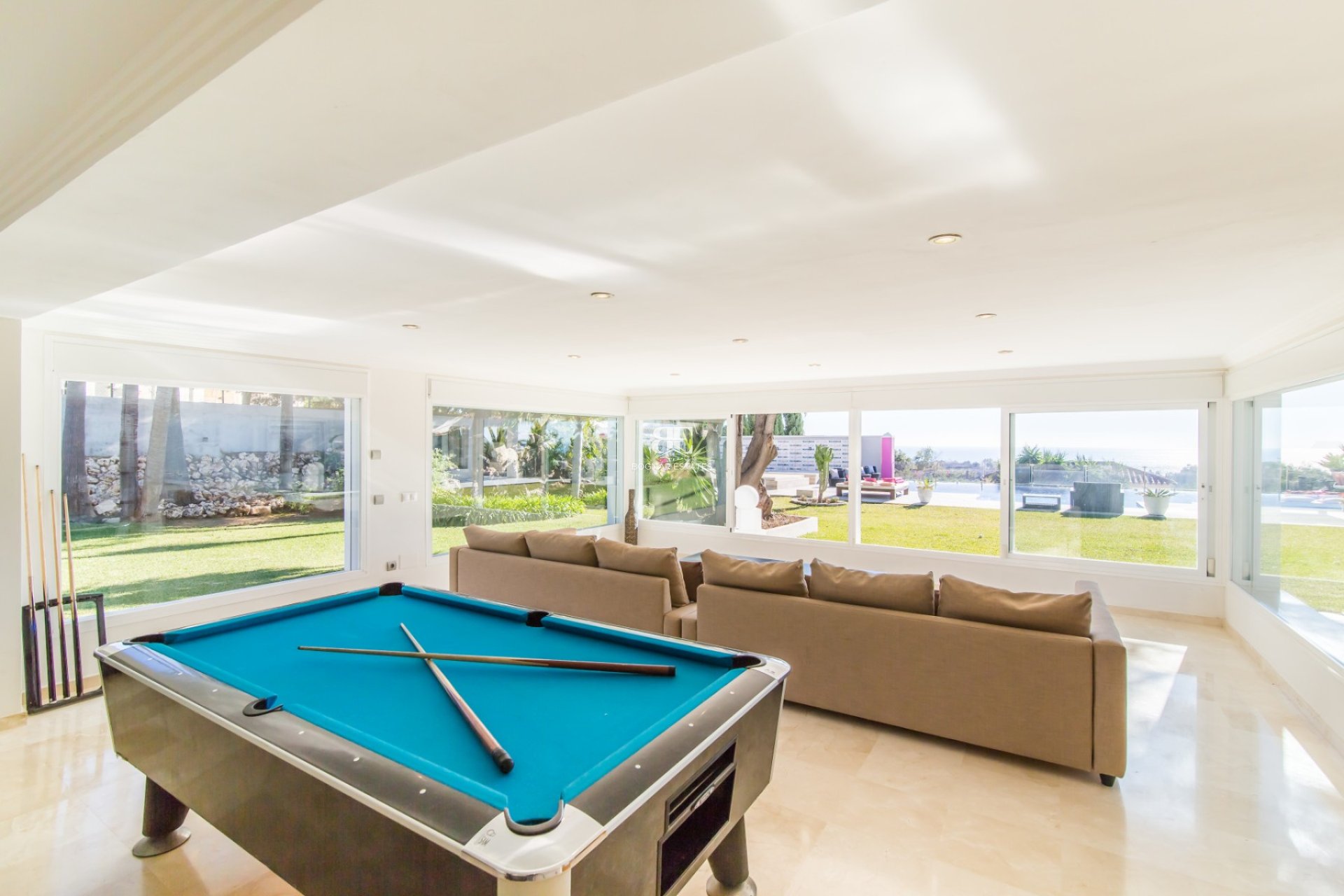 Wiederverkauf - Villa -
Marbella - Elviria