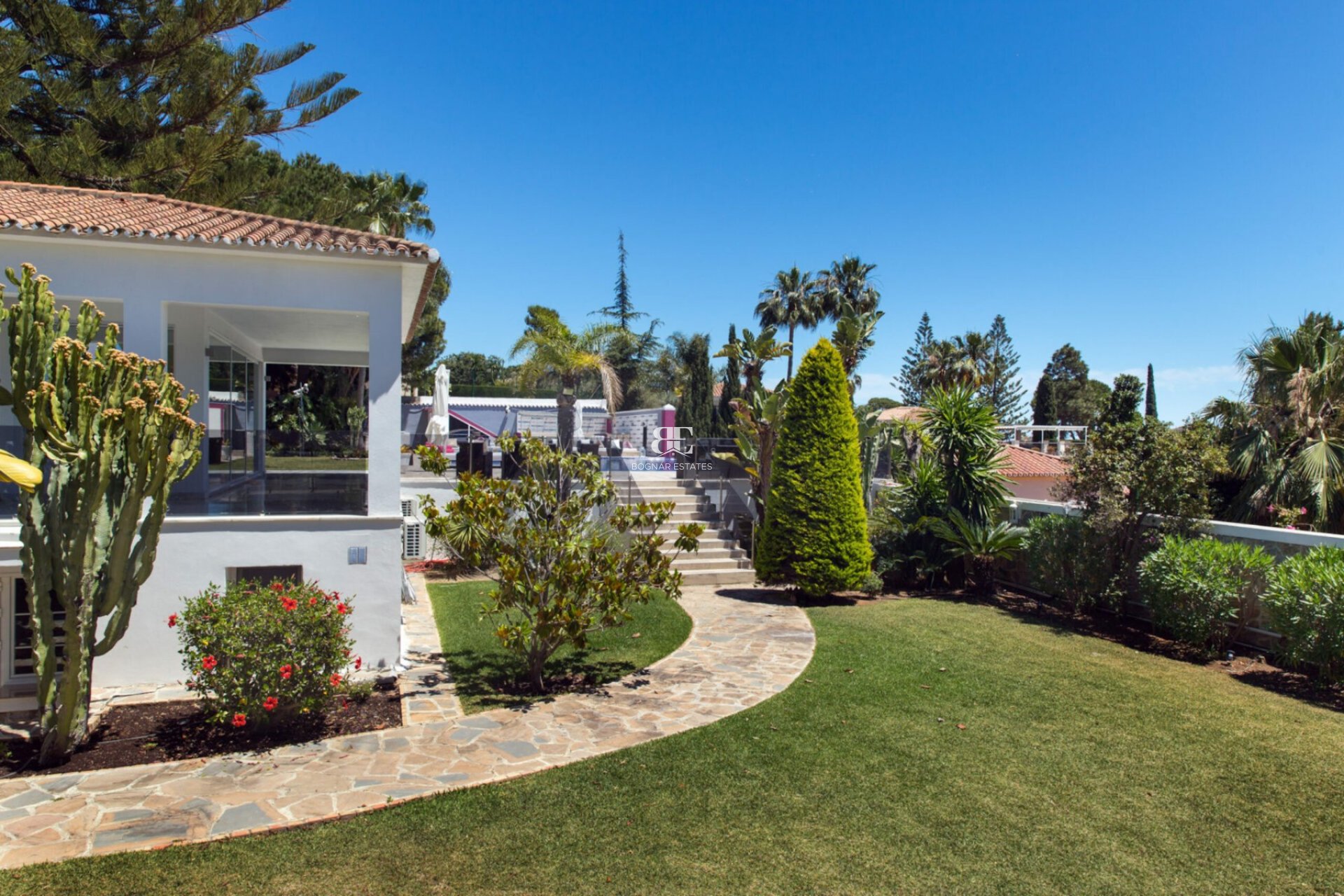 Wiederverkauf - Villa -
Marbella - Elviria