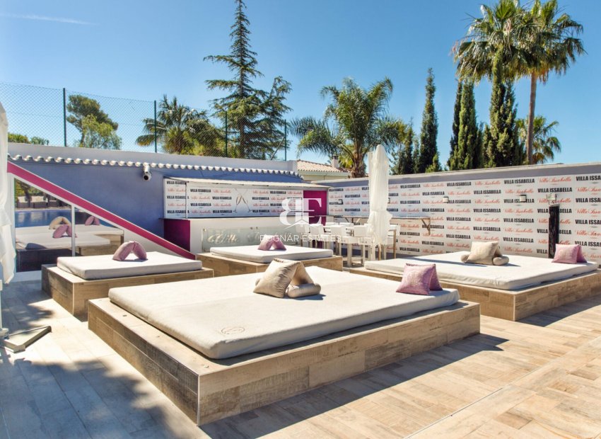 Wiederverkauf - Villa -
Marbella - Elviria