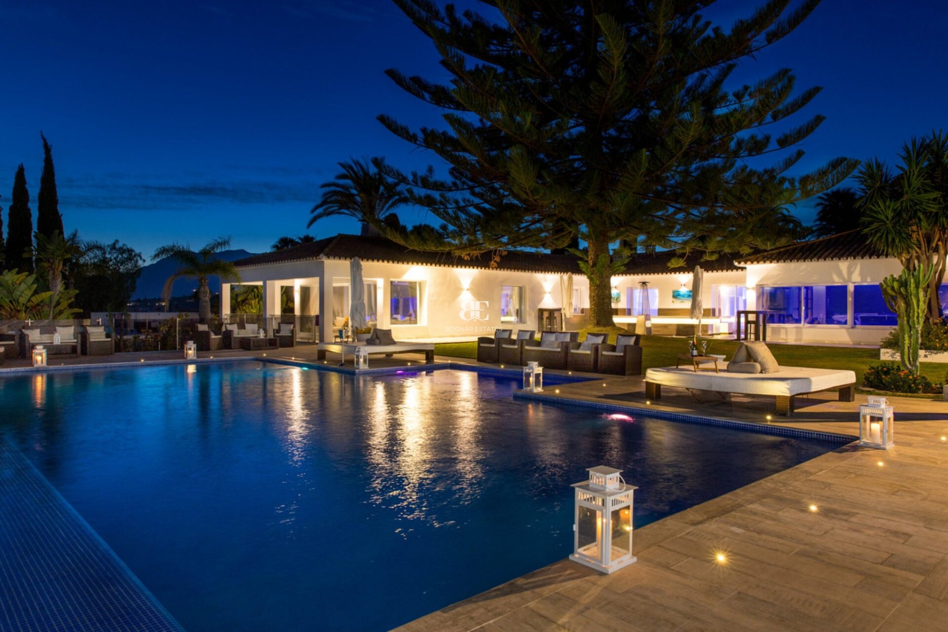 Wiederverkauf - Villa -
Marbella - Elviria