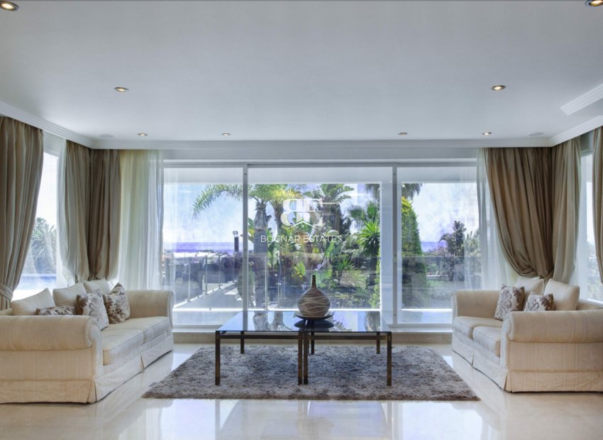 Wiederverkauf - Villa -
Marbella - Elviria