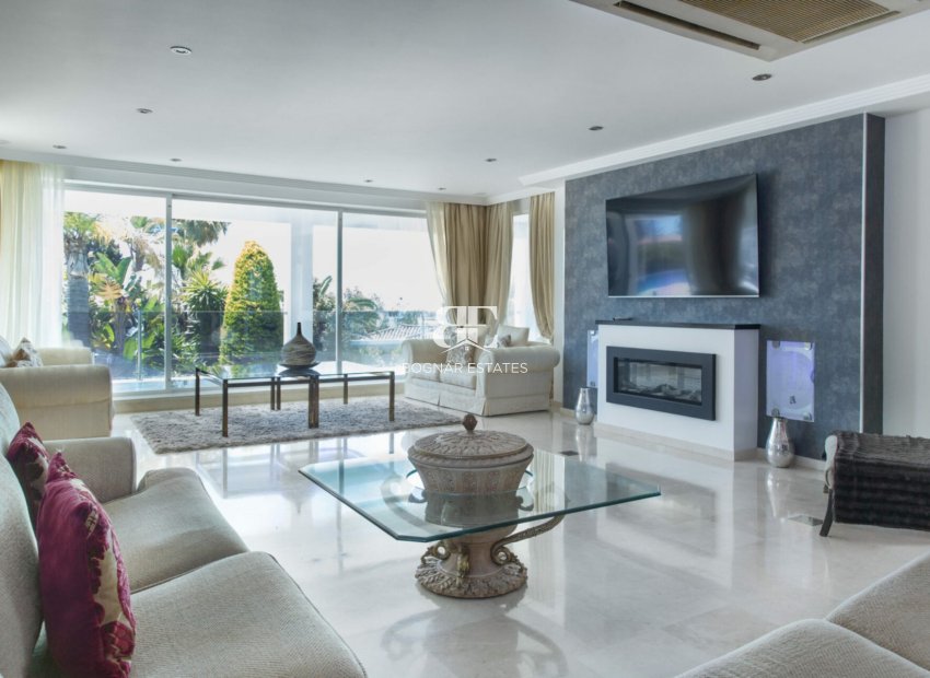 Wiederverkauf - Villa -
Marbella - Elviria