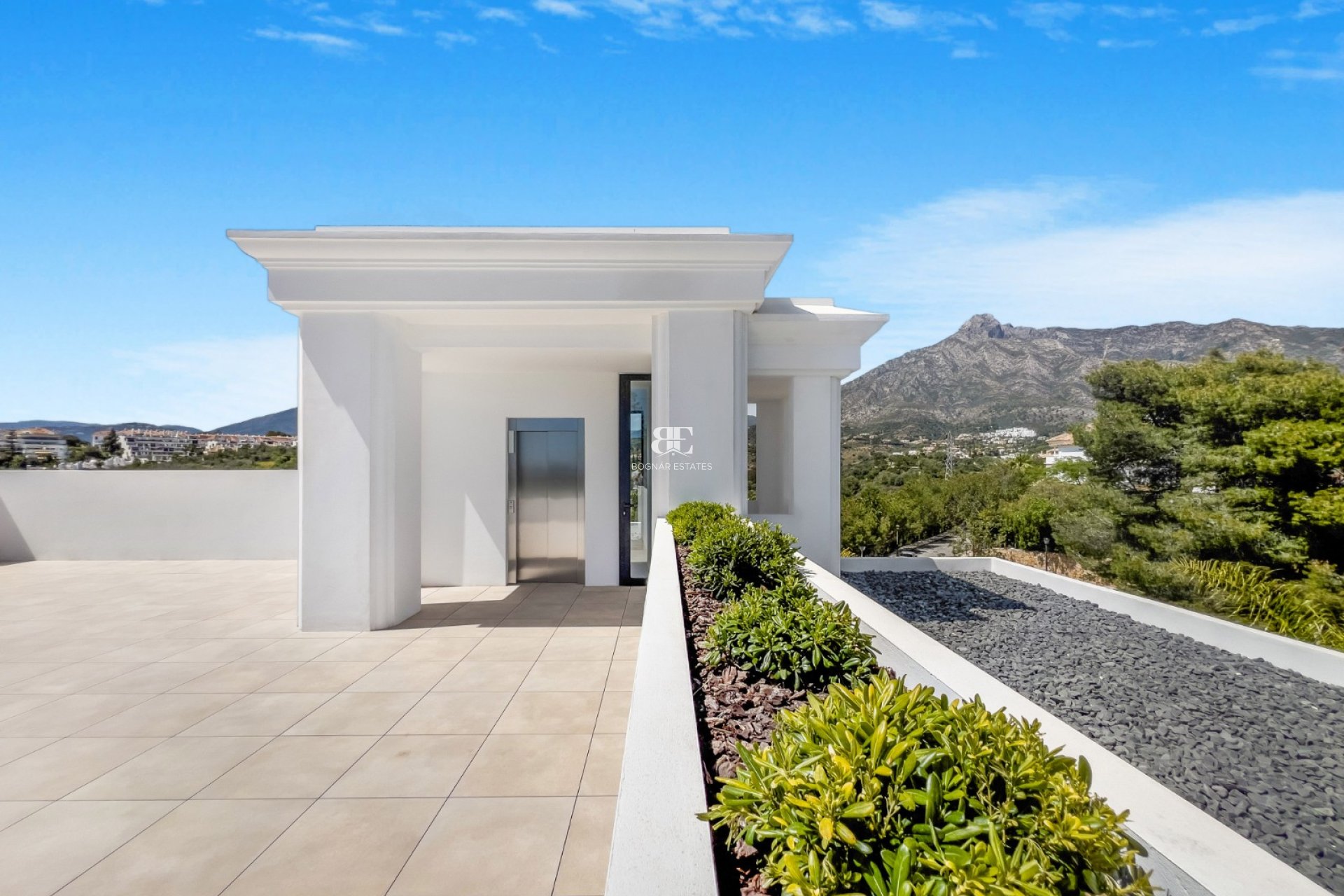 Wiederverkauf - Villa -
Marbella - Golden Mile
