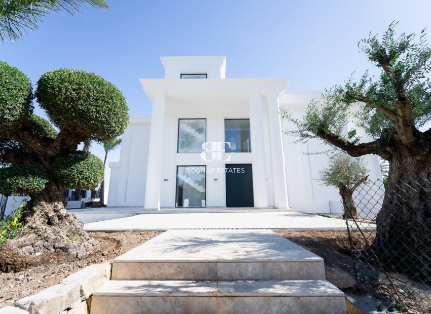 Wiederverkauf - Villa -
Marbella - Golden Mile