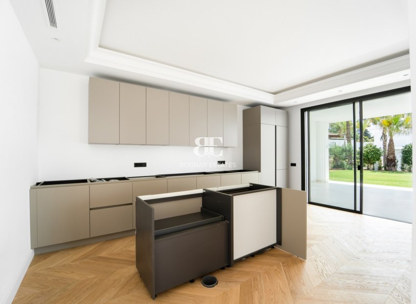 Wiederverkauf - Villa -
Marbella - Golden Mile