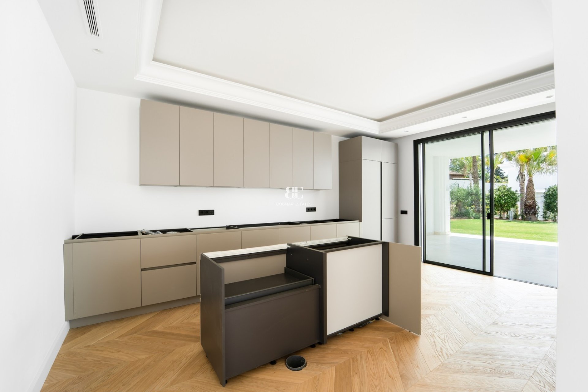 Wiederverkauf - Villa -
Marbella - Golden Mile