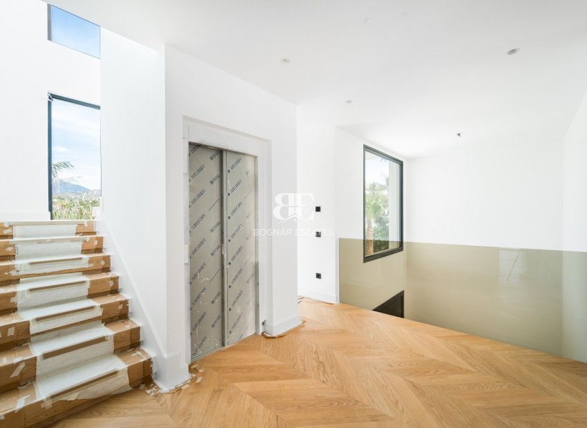 Wiederverkauf - Villa -
Marbella - Golden Mile
