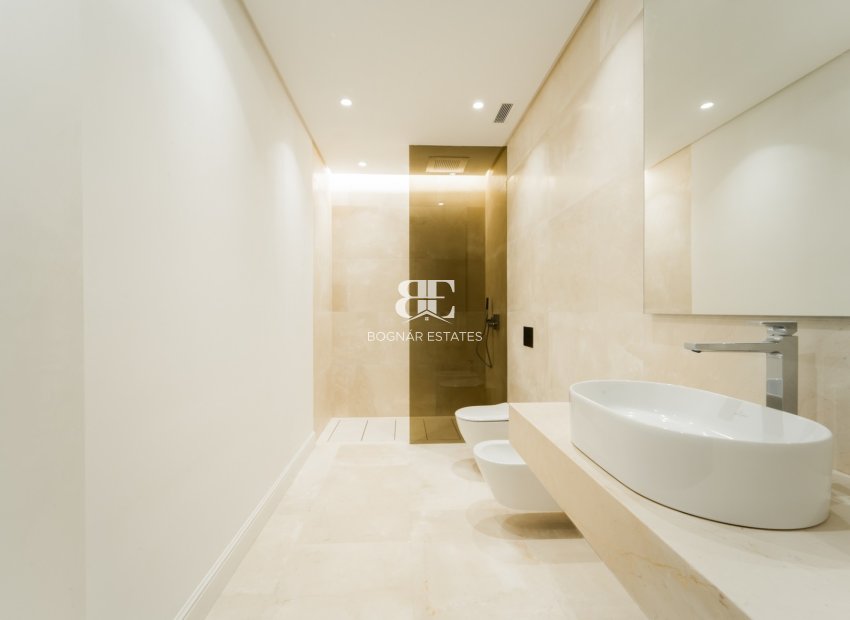 Wiederverkauf - Villa -
Marbella - Golden Mile