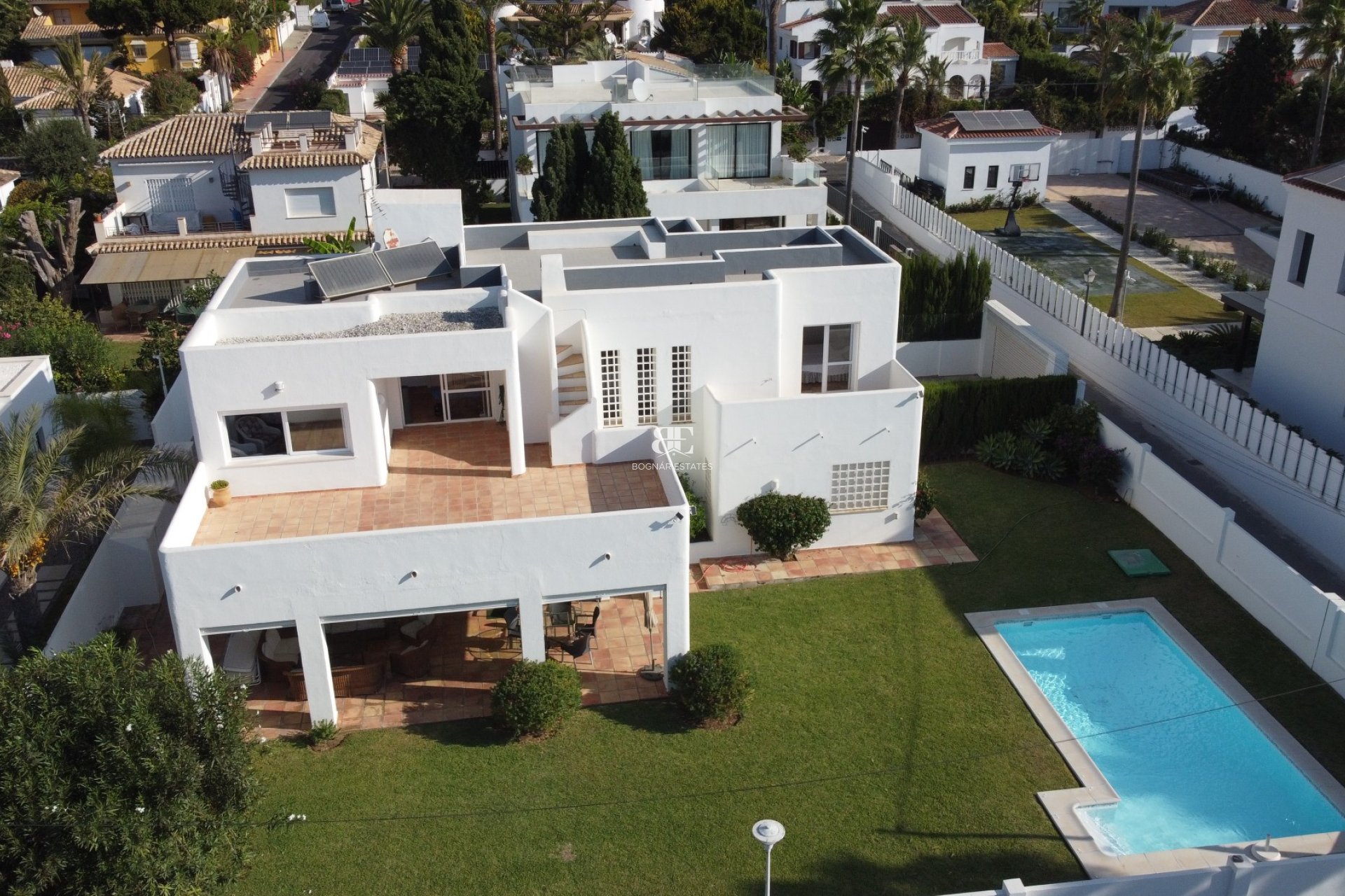 Wiederverkauf - Villa -
Marbella - Las Chapas