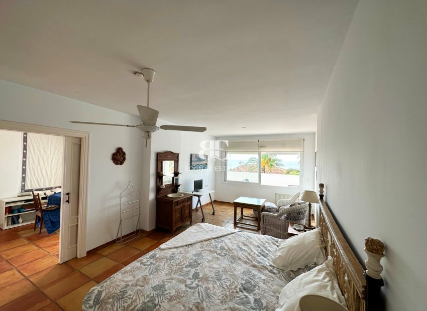 Wiederverkauf - Villa -
Marbella - Las Chapas