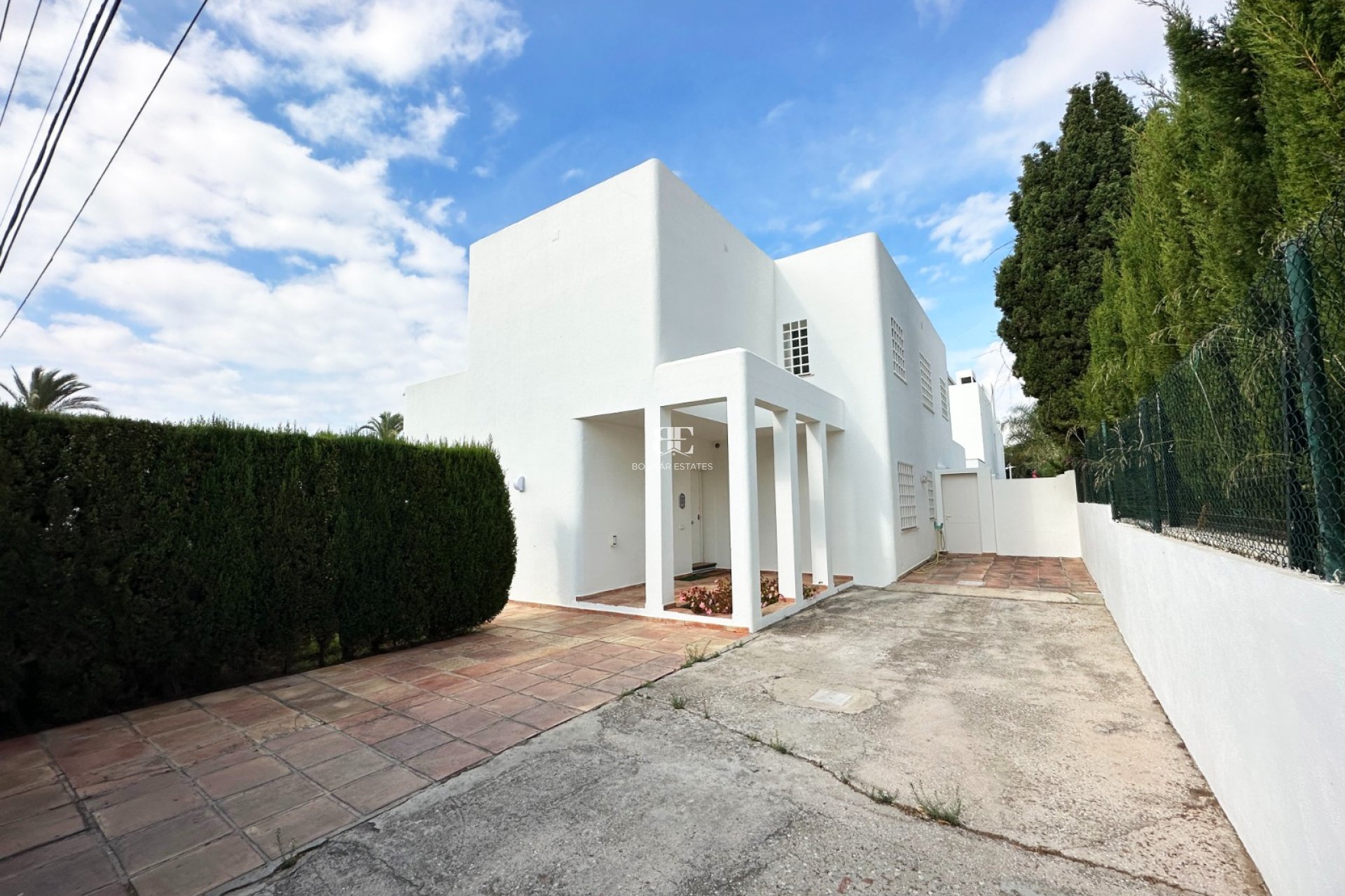 Wiederverkauf - Villa -
Marbella - Las Chapas