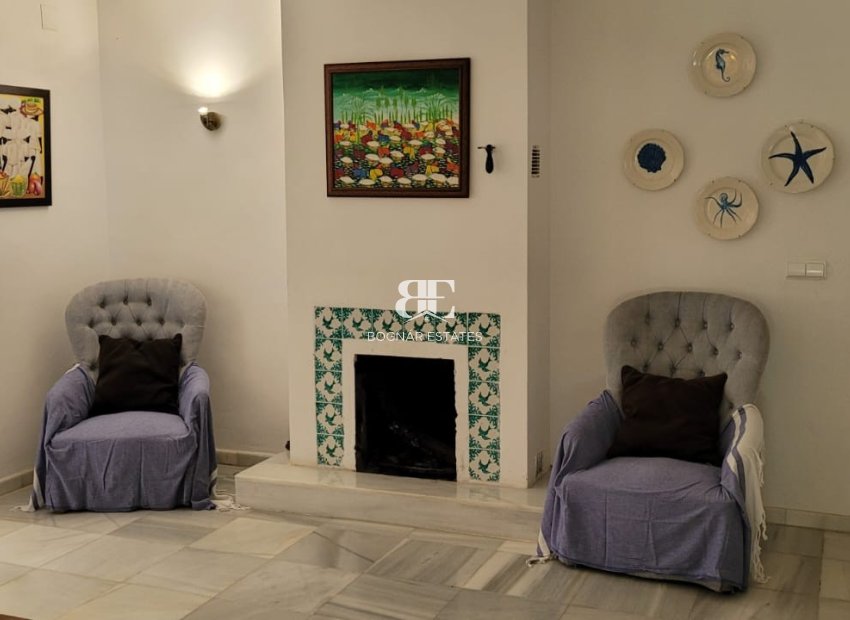 Wiederverkauf - Villa -
Marbella - Las Chapas