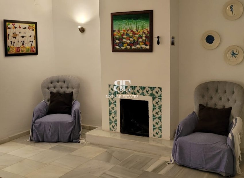 Wiederverkauf - Villa -
Marbella - Las Chapas