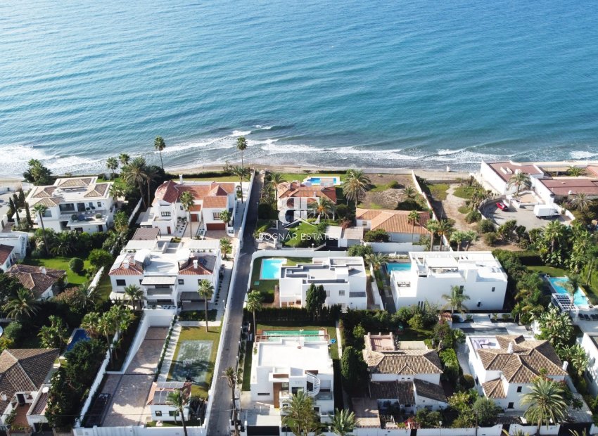 Wiederverkauf - Villa -
Marbella - Las Chapas