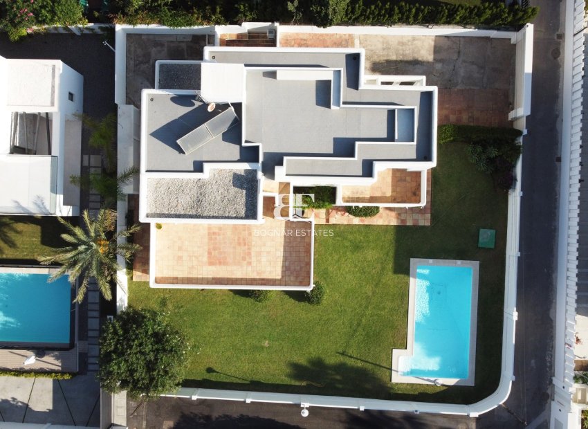 Wiederverkauf - Villa -
Marbella - Las Chapas