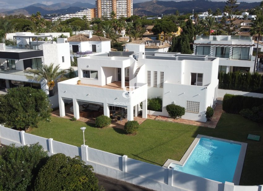 Wiederverkauf - Villa -
Marbella - Las Chapas