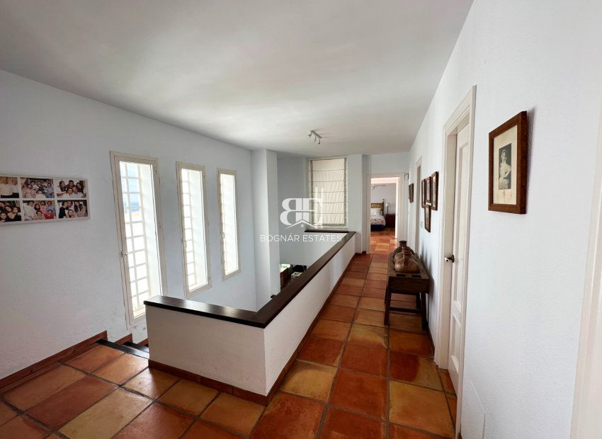 Wiederverkauf - Villa -
Marbella - Las Chapas