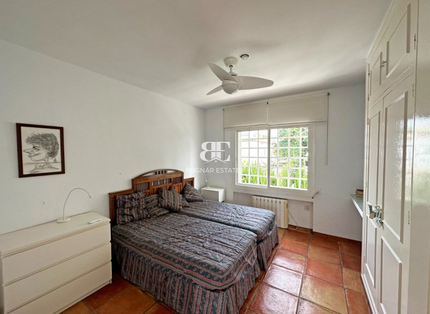 Wiederverkauf - Villa -
Marbella - Las Chapas