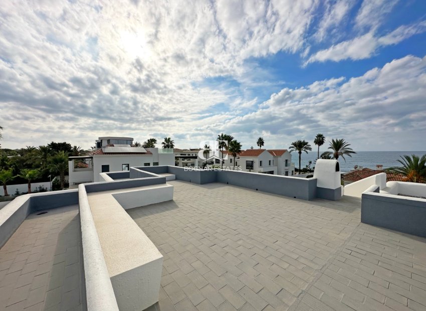 Wiederverkauf - Villa -
Marbella - Las Chapas