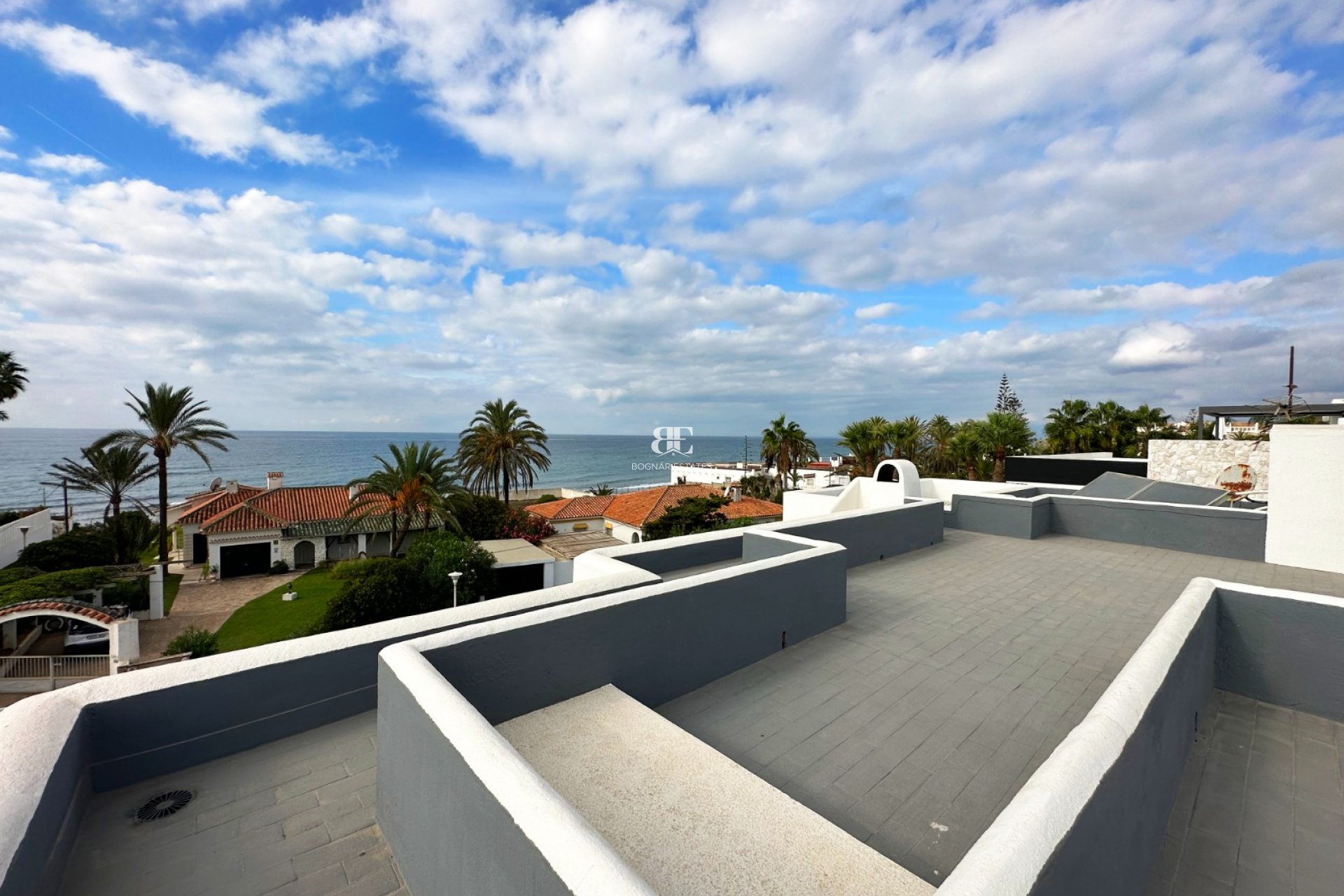 Wiederverkauf - Villa -
Marbella - Las Chapas