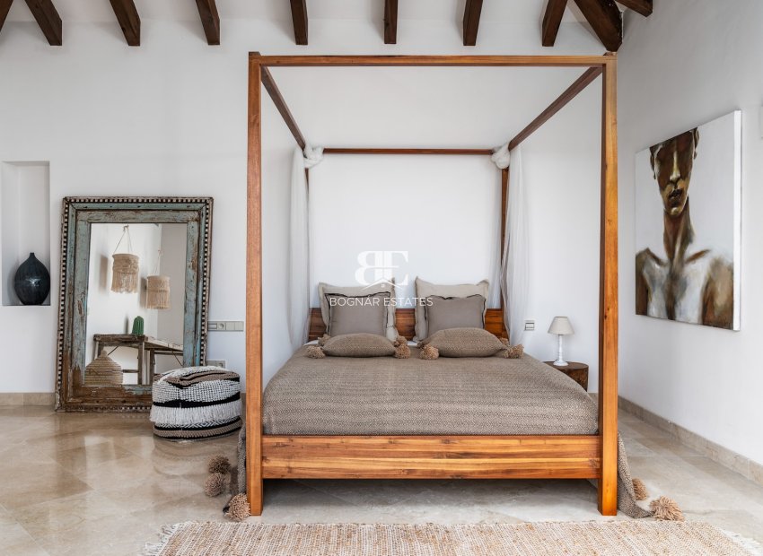 Wiederverkauf - Villa -
Marbella - Los Monteros