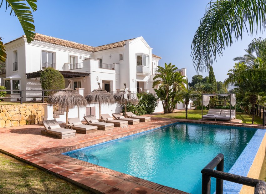 Wiederverkauf - Villa -
Marbella - Los Monteros