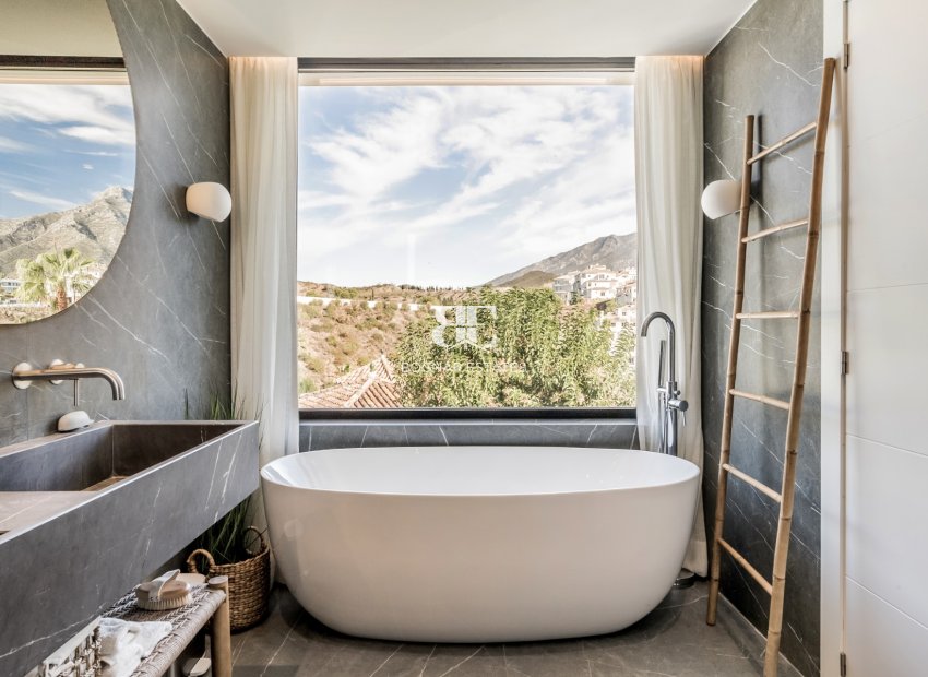 Wiederverkauf - Villa -
Marbella - Los Naranjos de Marbella