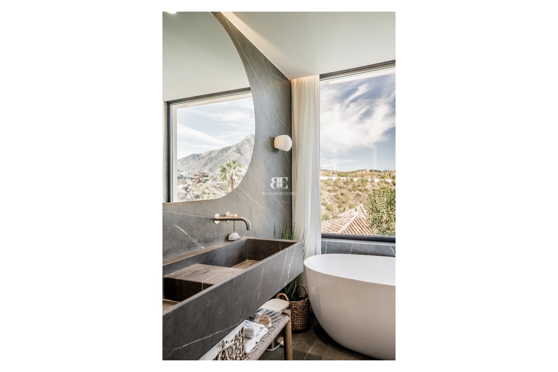 Wiederverkauf - Villa -
Marbella - Los Naranjos de Marbella