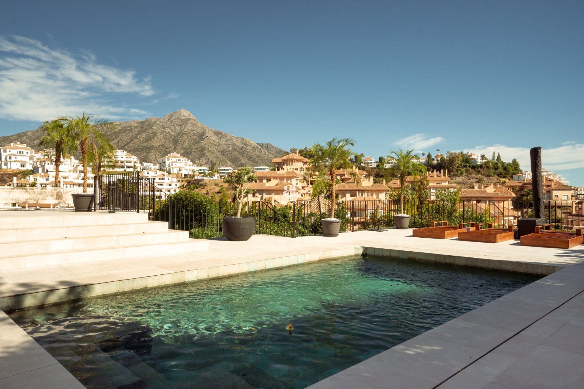 Wiederverkauf - Villa -
Marbella - Los Naranjos de Marbella