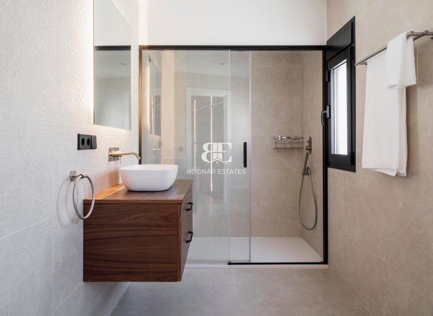 Wiederverkauf - Villa -
Marbella - Nagueles