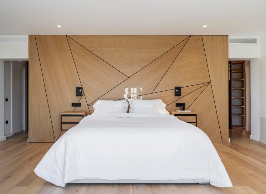 Wiederverkauf - Villa -
Marbella - Nagueles