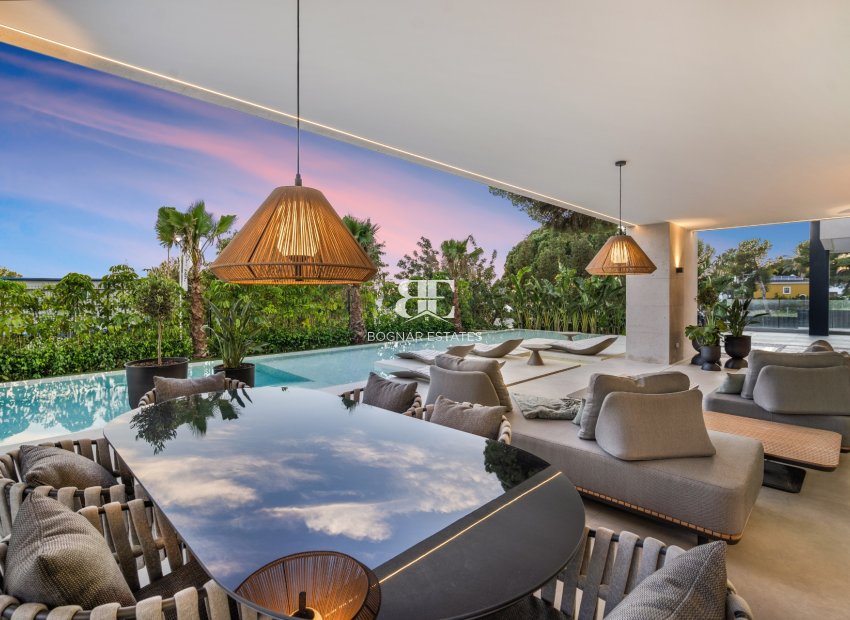 Wiederverkauf - Villa -
Marbella - Nagueles