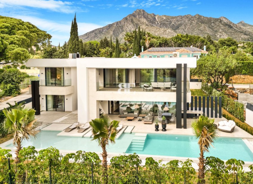 Wiederverkauf - Villa -
Marbella - Nagueles