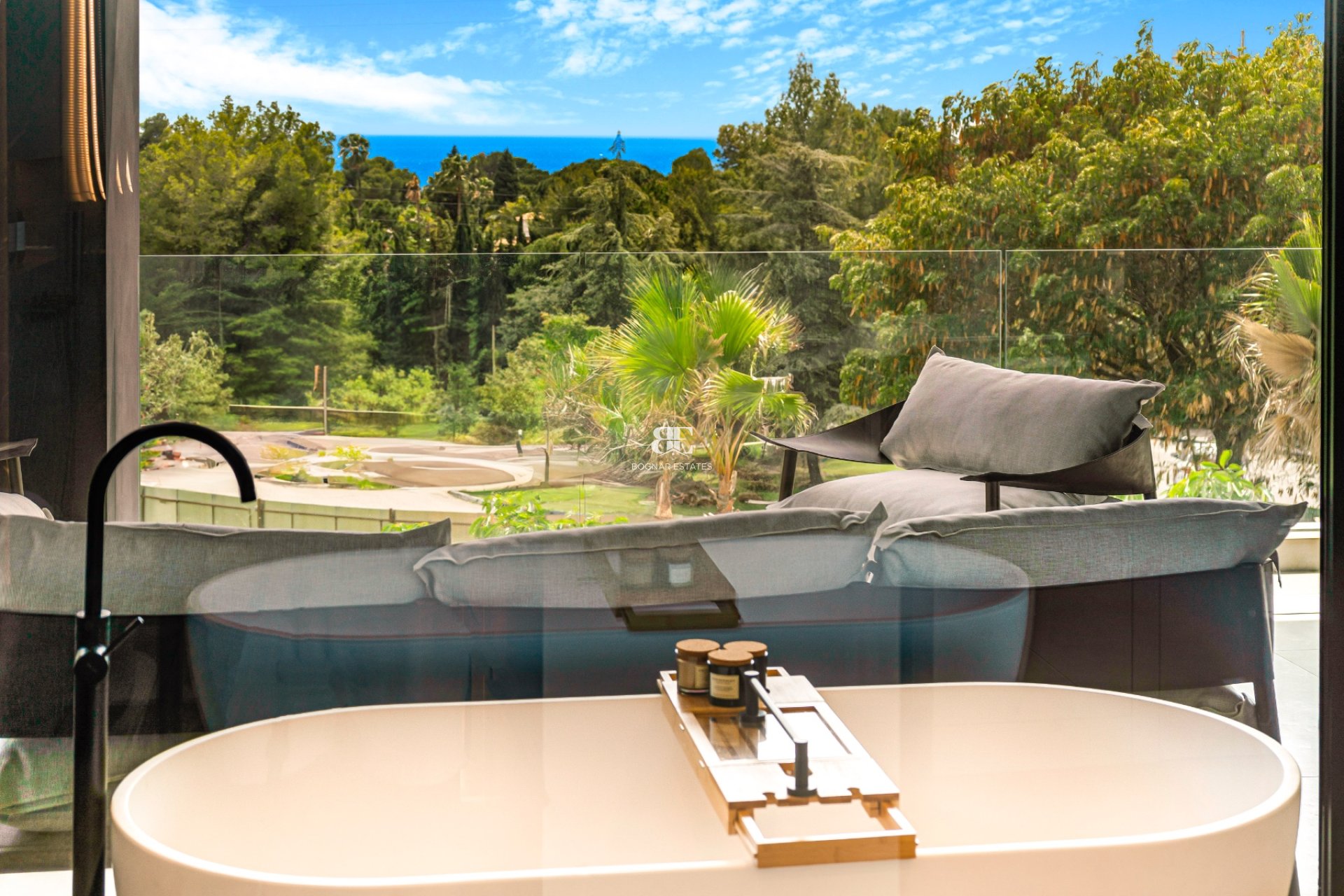 Wiederverkauf - Villa -
Marbella - Nagueles