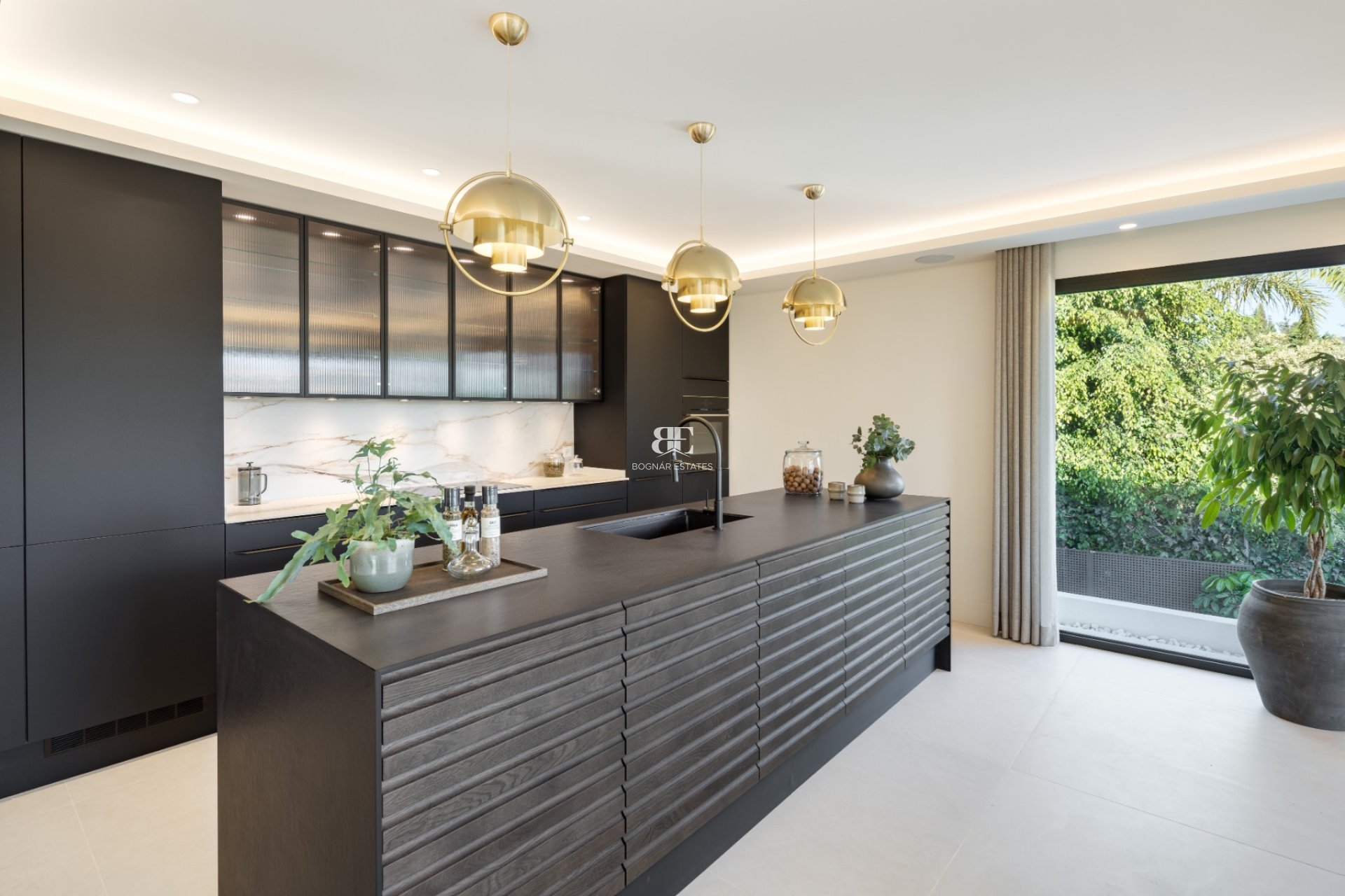 Wiederverkauf - Villa -
Marbella - Nueva Andalucía