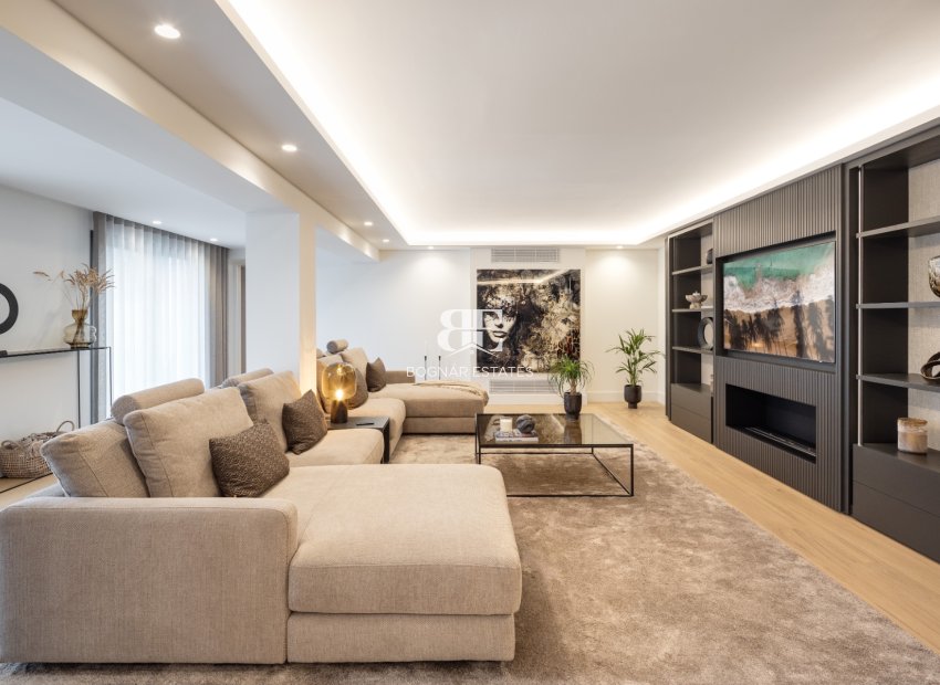 Wiederverkauf - Villa -
Marbella - Nueva Andalucía