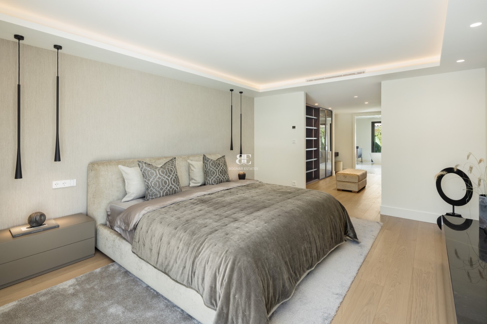 Wiederverkauf - Villa -
Marbella - Nueva Andalucía