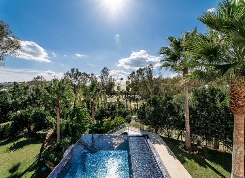 Wiederverkauf - Villa -
Marbella - Nueva Andalucía