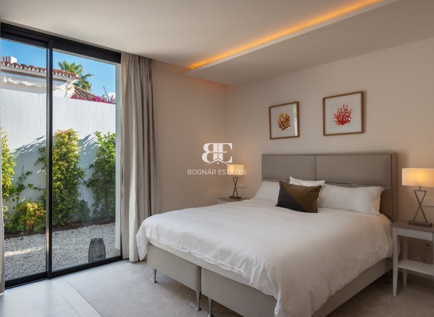 Wiederverkauf - Villa -
Marbella - Nueva Andalucía