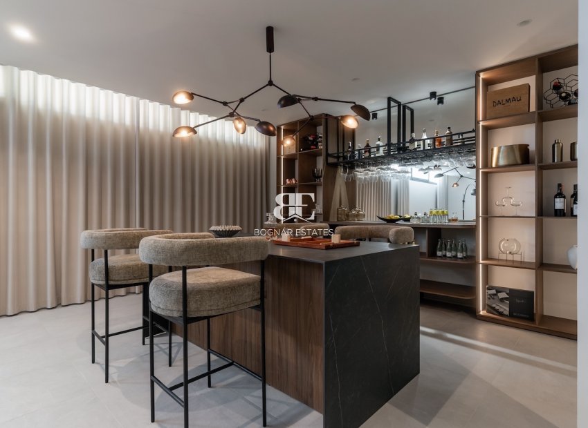 Wiederverkauf - Villa -
Marbella - Nueva Andalucía