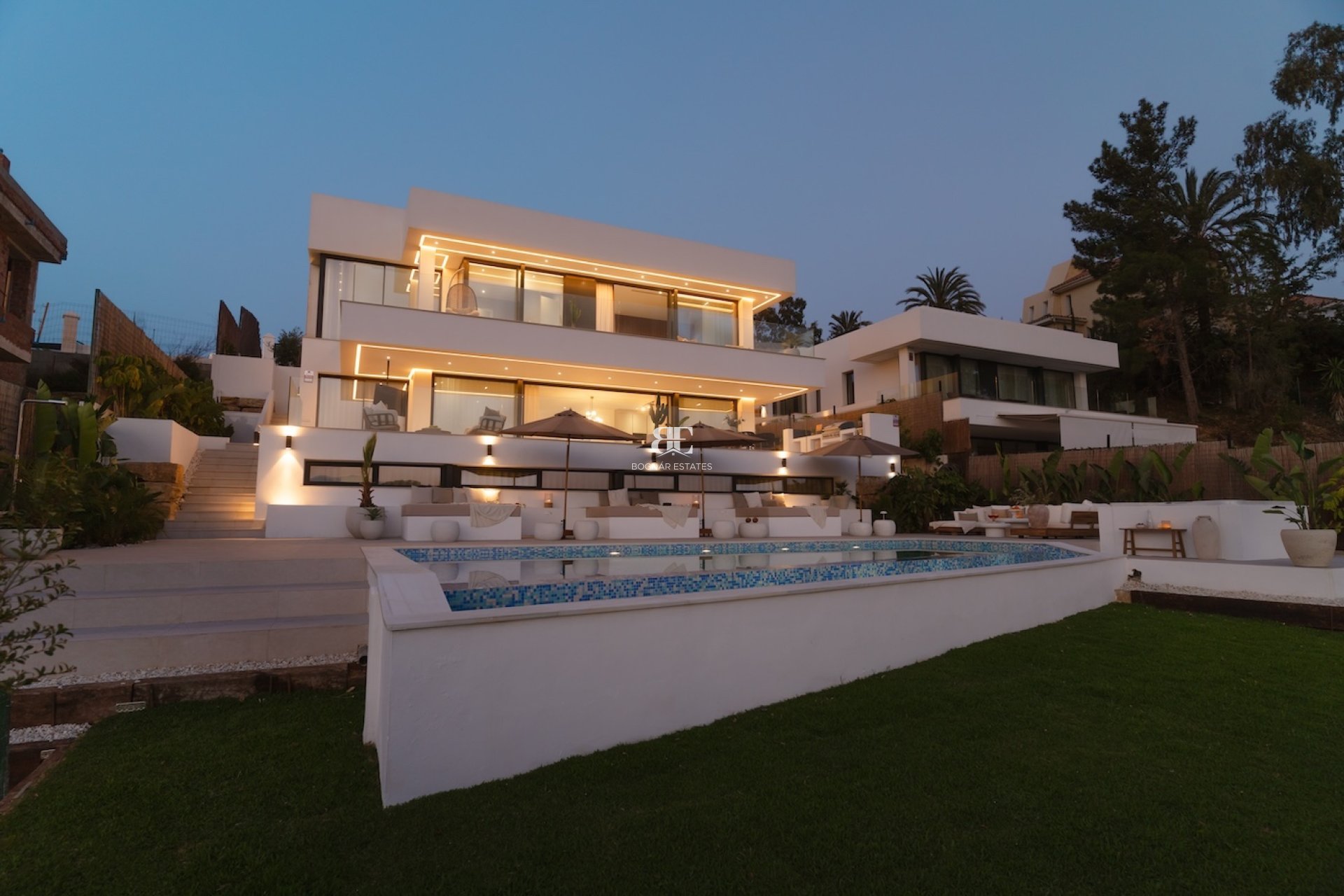 Wiederverkauf - Villa -
Marbella - Nueva Andalucía