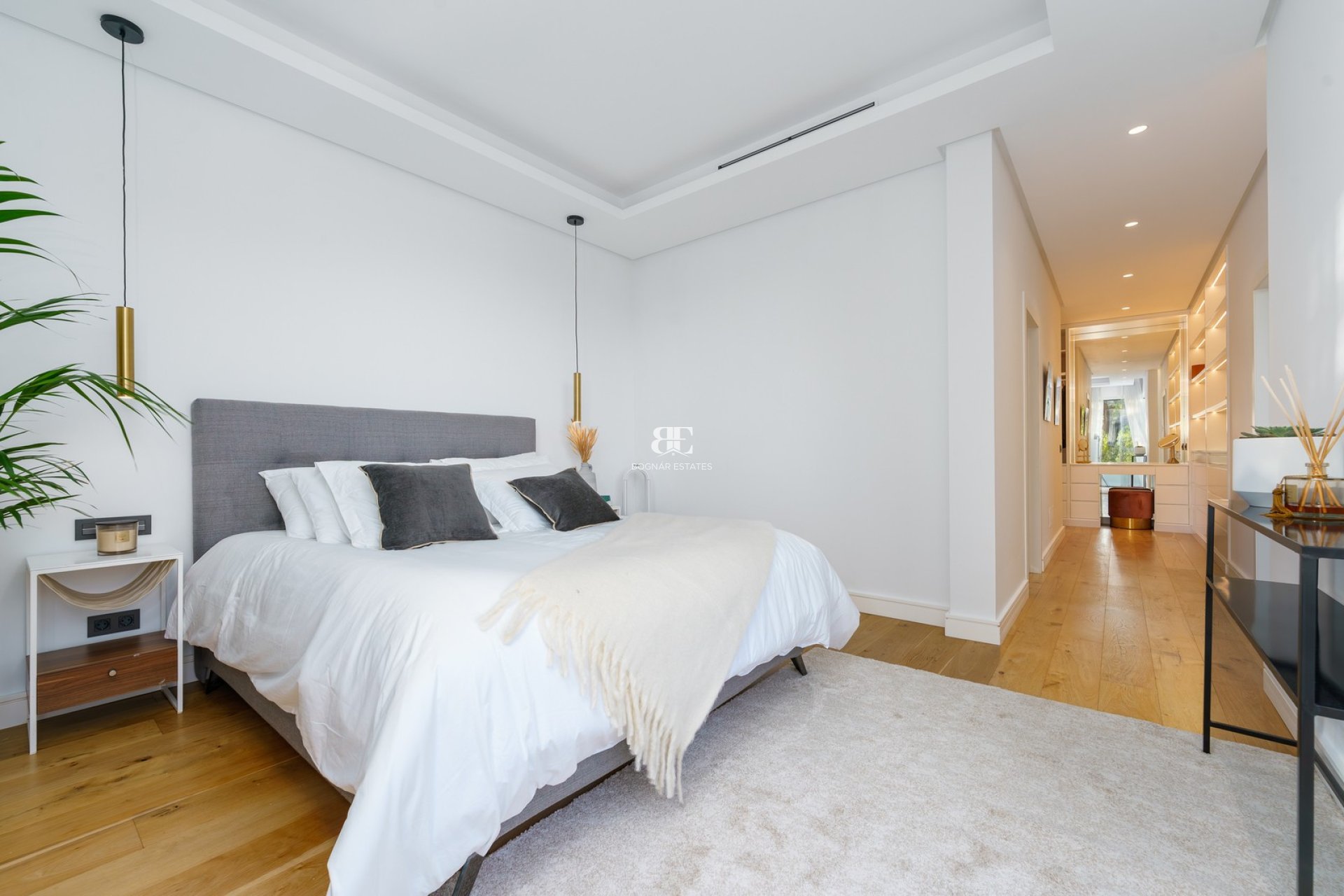 Wiederverkauf - Villa -
Marbella - Nueva Andalucía