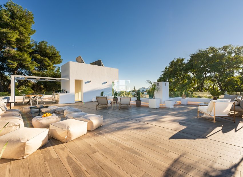 Wiederverkauf - Villa -
Marbella - Nueva Andalucía