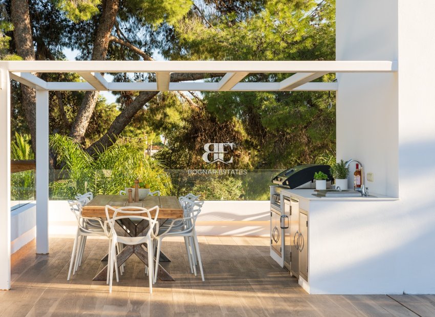 Wiederverkauf - Villa -
Marbella - Nueva Andalucía