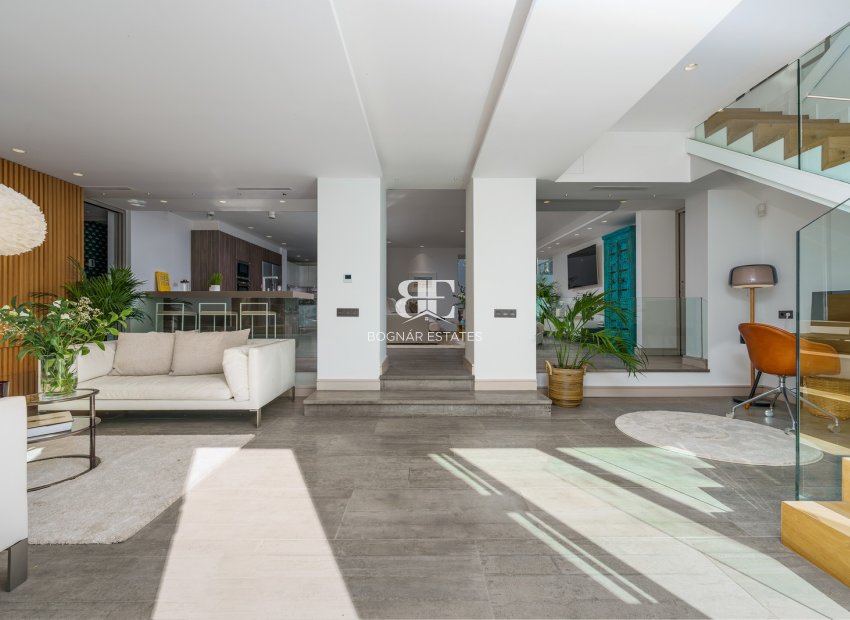 Wiederverkauf - Villa -
Marbella - Nueva Andalucía